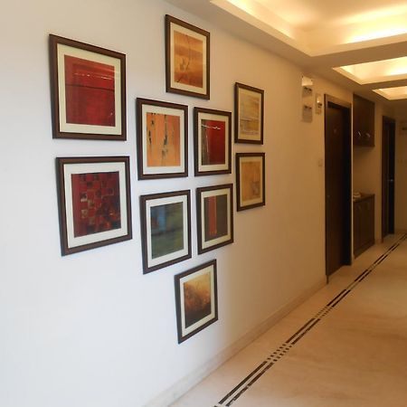 Hotel Victerrace Regency Колката Екстериор снимка