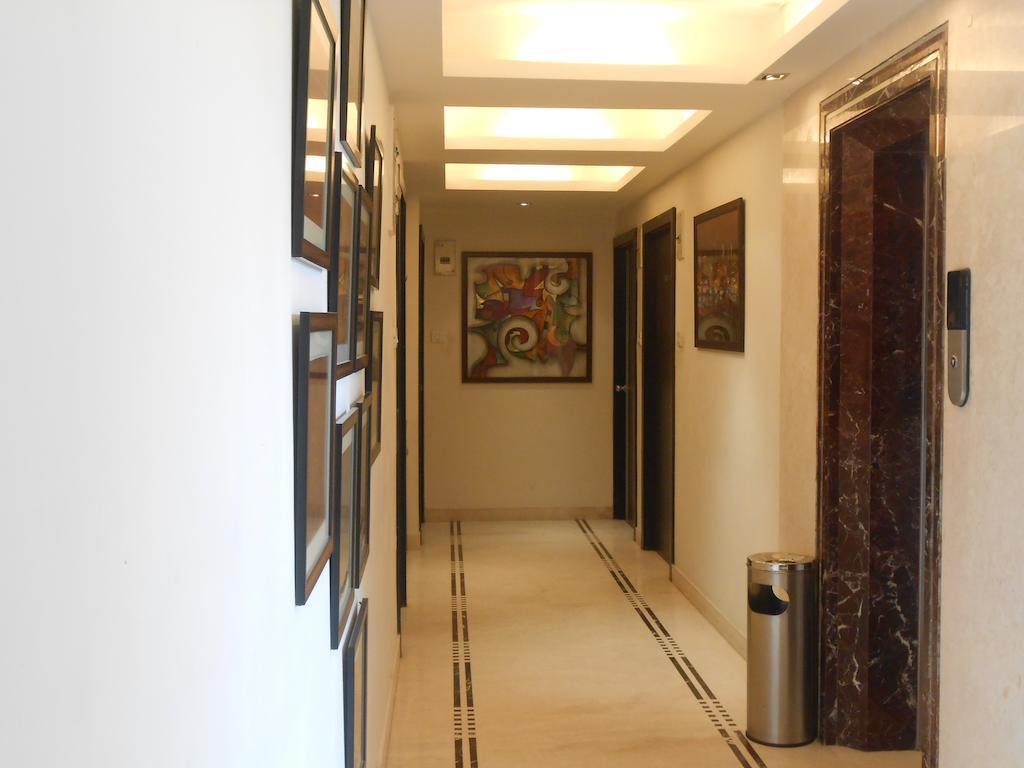 Hotel Victerrace Regency Колката Екстериор снимка
